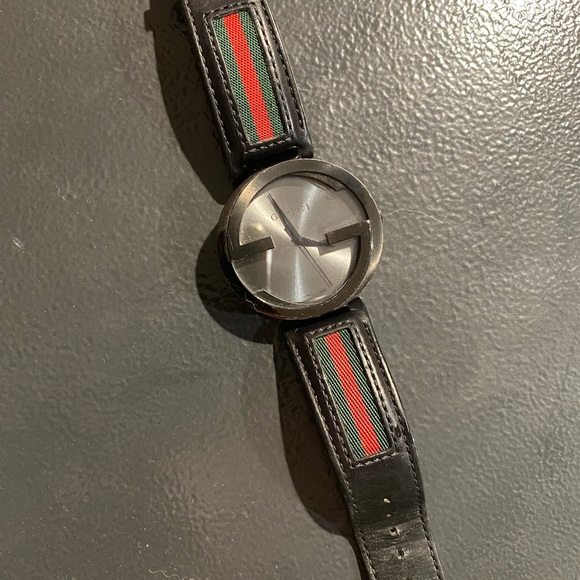 GUCCI Watch - Picture 3 of 9